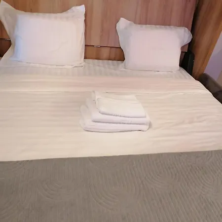 Apartman Queency Cu Gradina Si Parcare Gratuita Kolozsvár