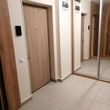 Apartment Queency Cu Gradina Si Parcare Gratuita *