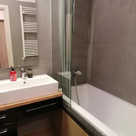 Apartman Queency Cu Gradina Si Parcare Gratuita Kolozsvár