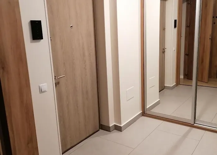 Apartment Queency Cu Gradina Si Parcare Gratuita *